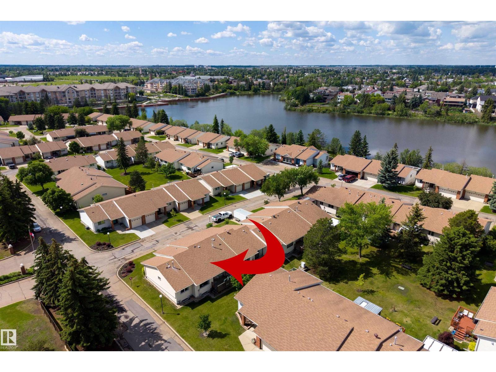 10642 153 AV NW - 39