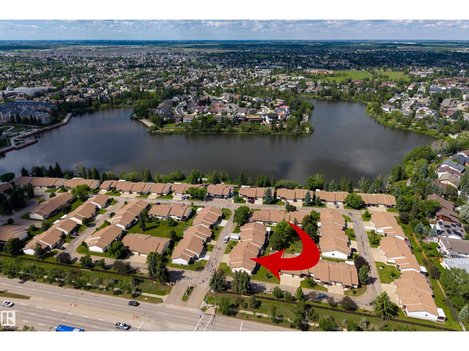 10642 153 AV NW - 41