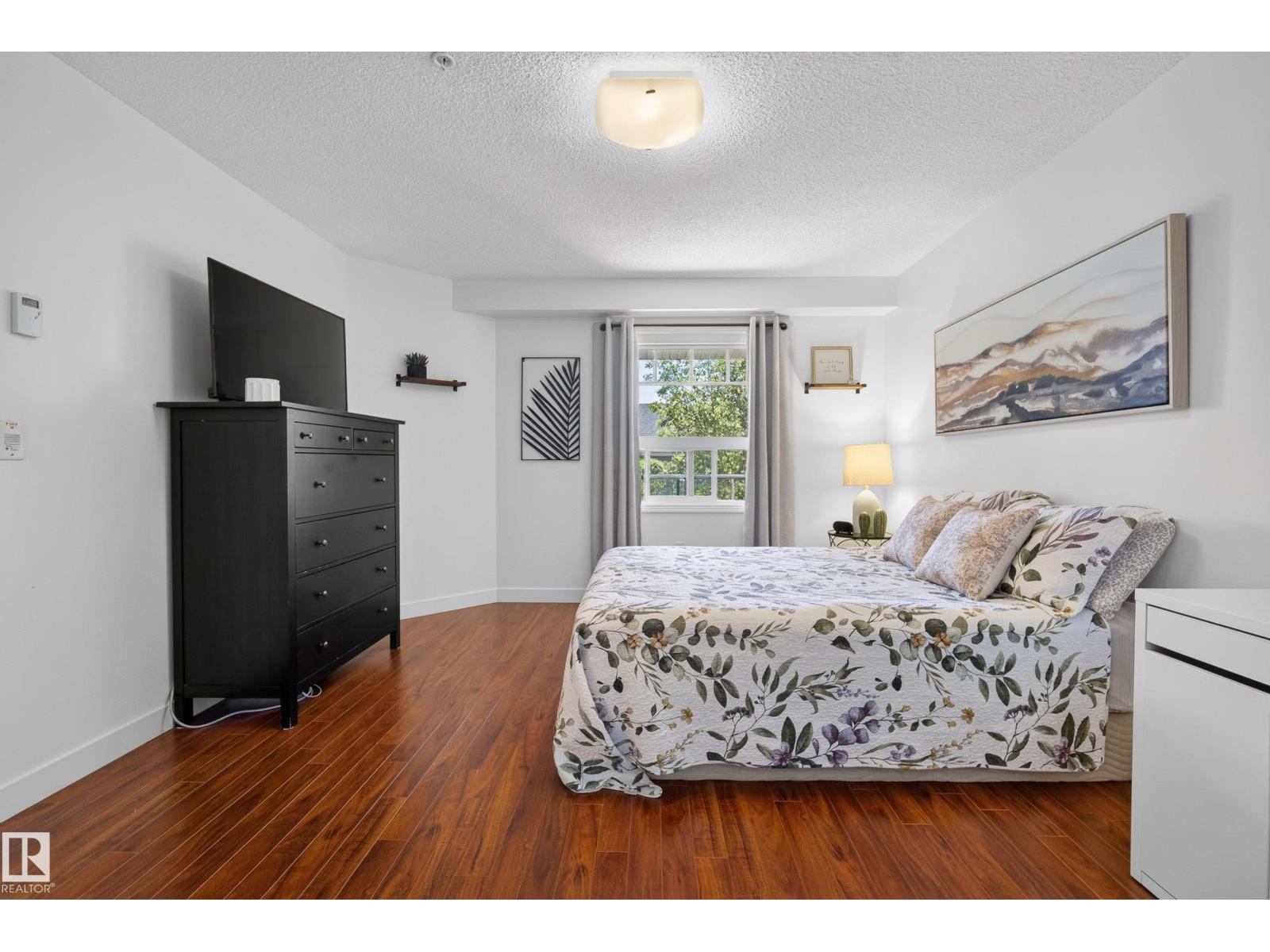 #215 2045 GRANTHAM CT NW - 24