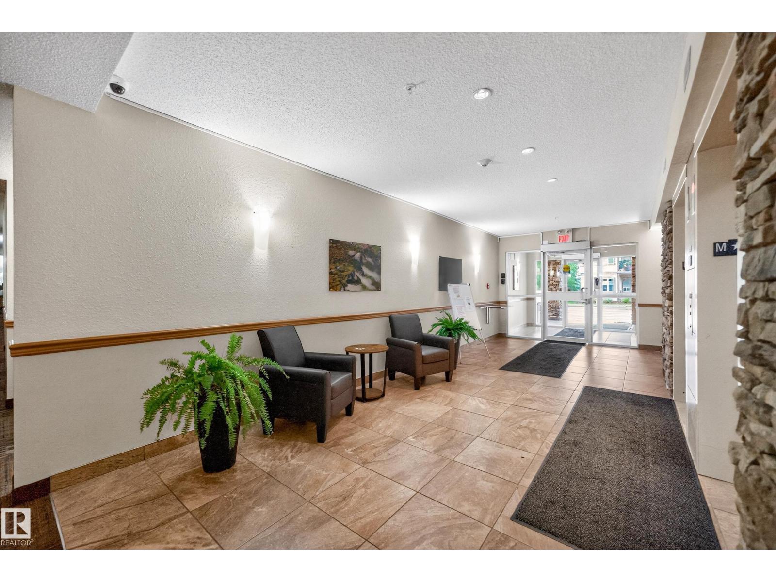#215 2045 GRANTHAM CT NW - 3