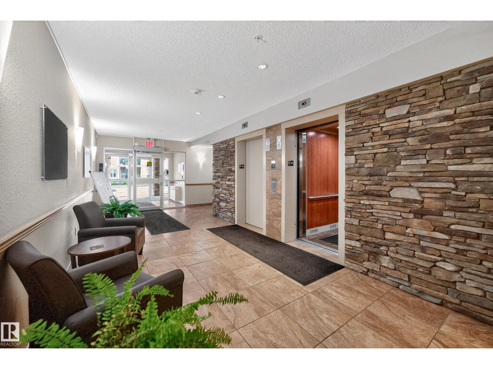 #215 2045 GRANTHAM CT NW - 4