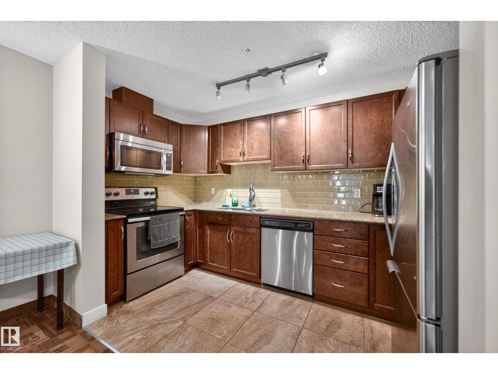 #215 2045 GRANTHAM CT NW - 41