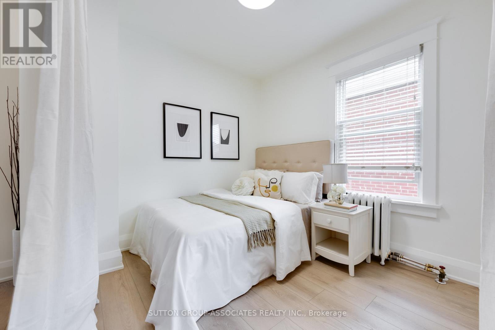 270 ROBINA AVENUE - 11