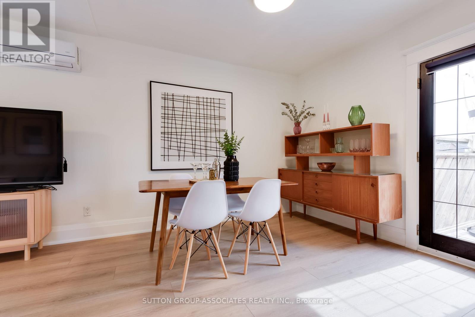 270 ROBINA AVENUE - 16