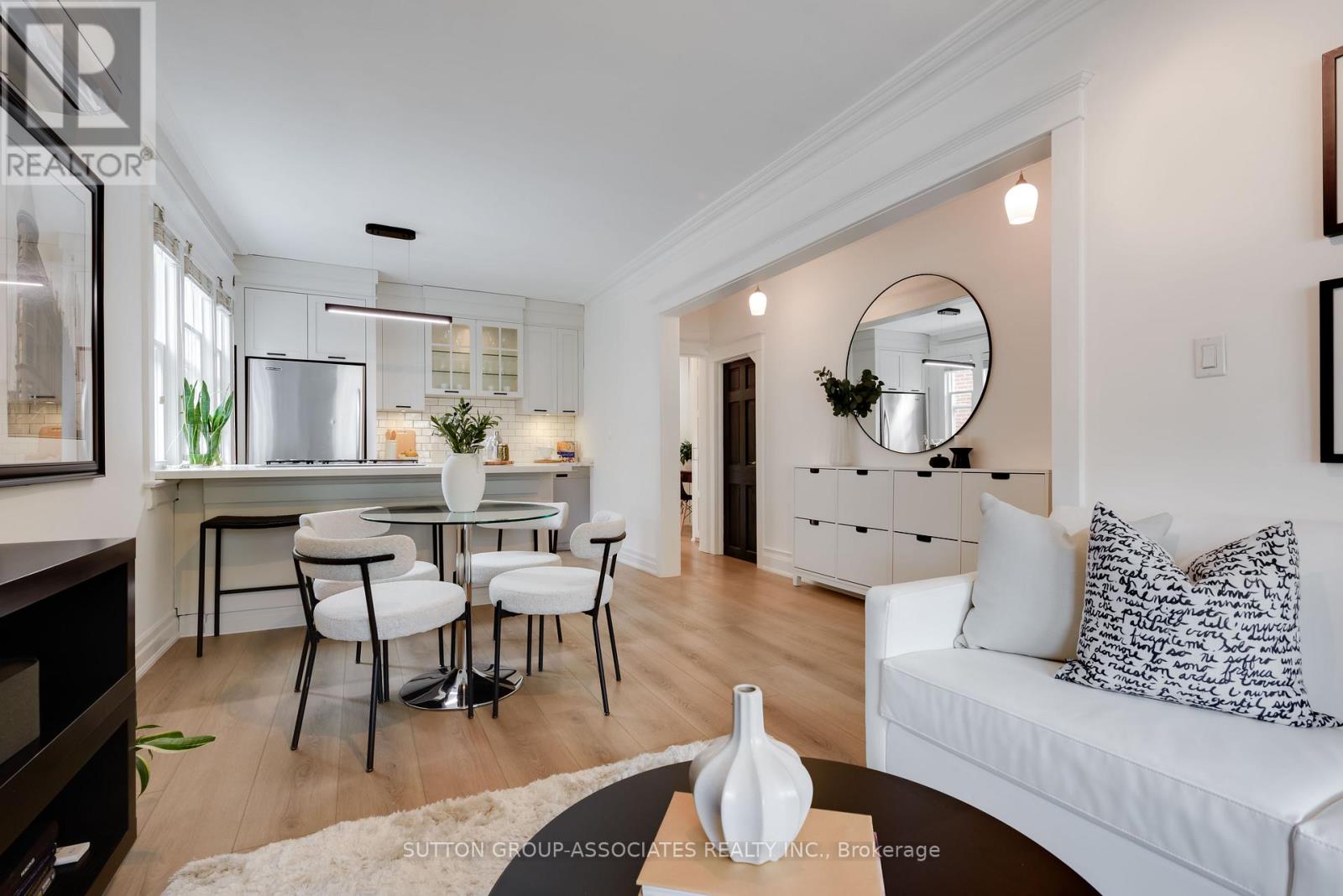 270 ROBINA AVENUE - 6