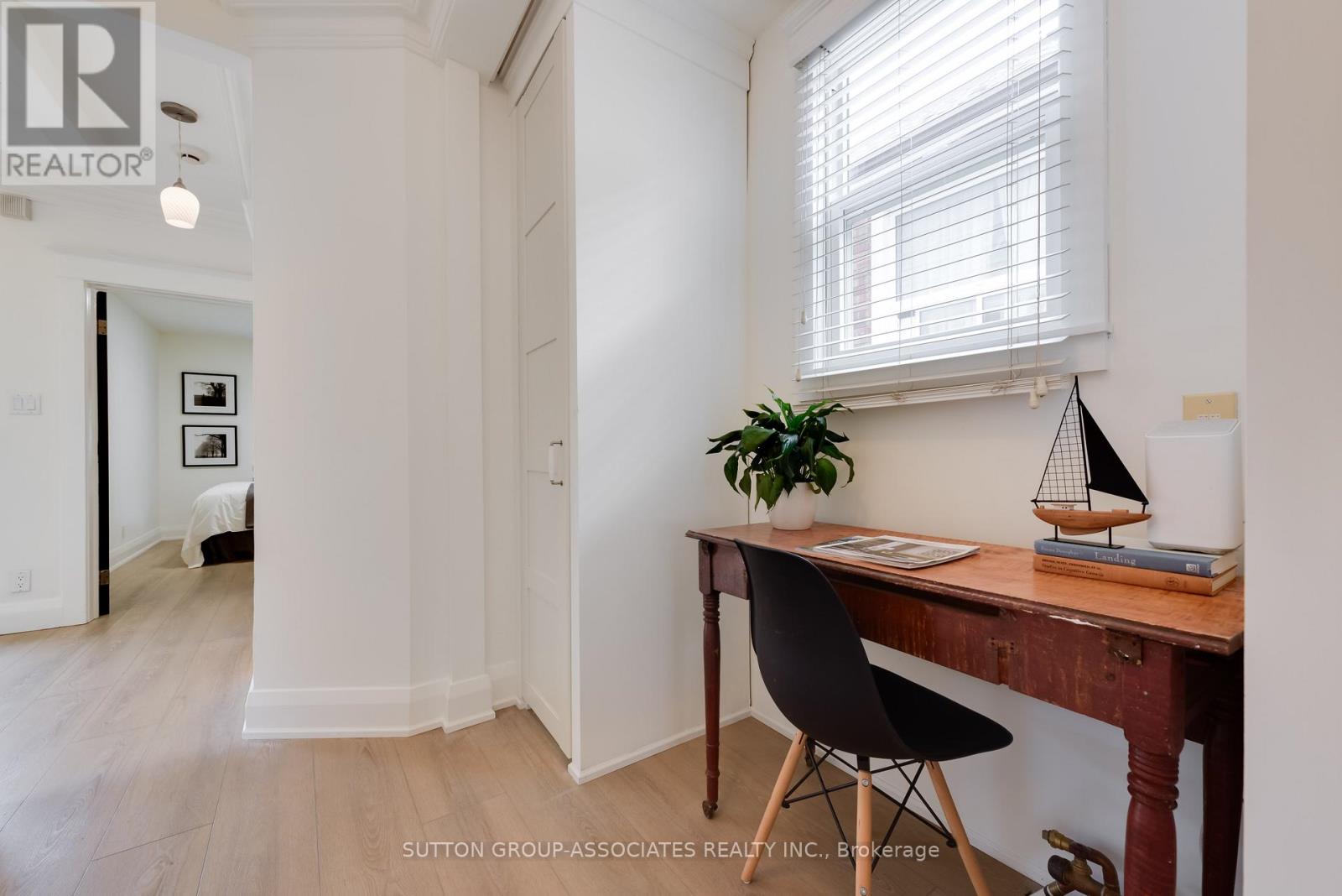 270 ROBINA AVENUE - 9