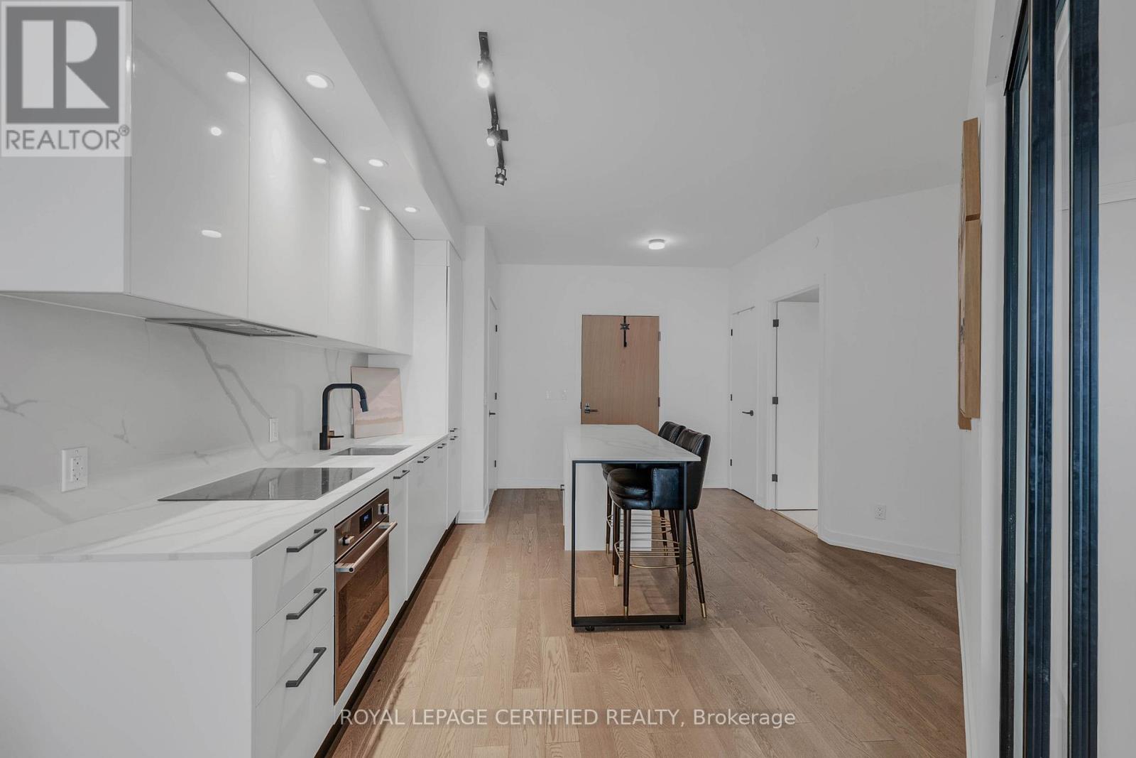 #411 200 SUDBURY STREET - 11