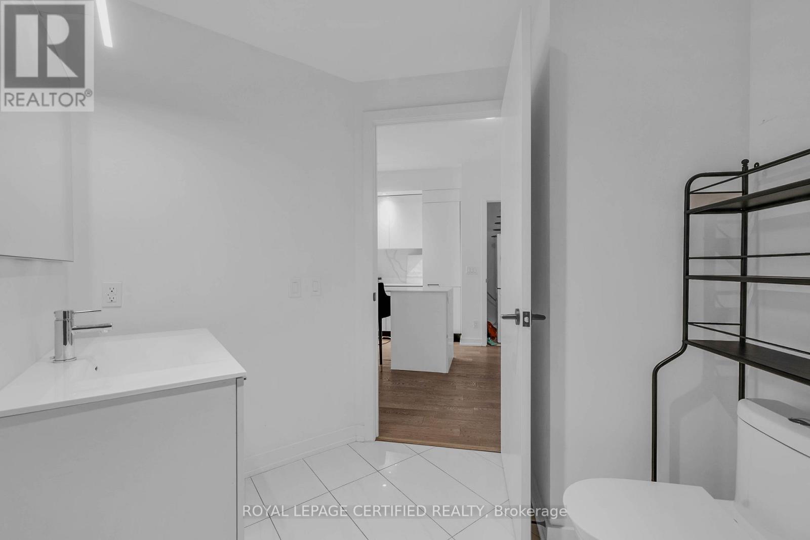 #411 200 SUDBURY STREET - 18
