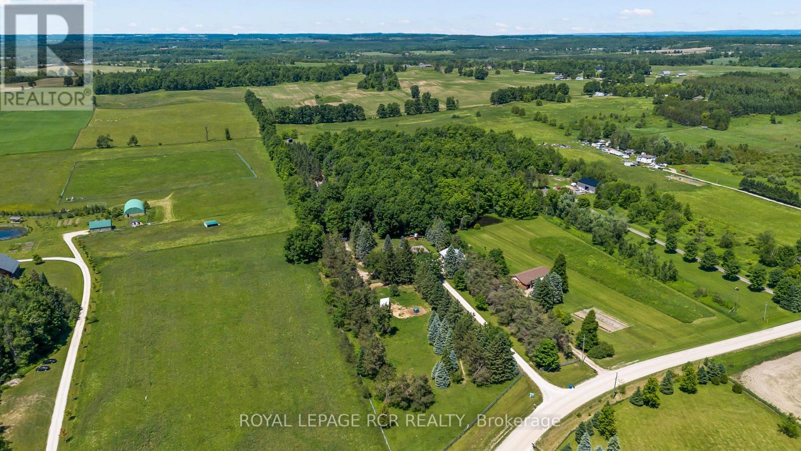 426079 25 SIDE ROAD - 2