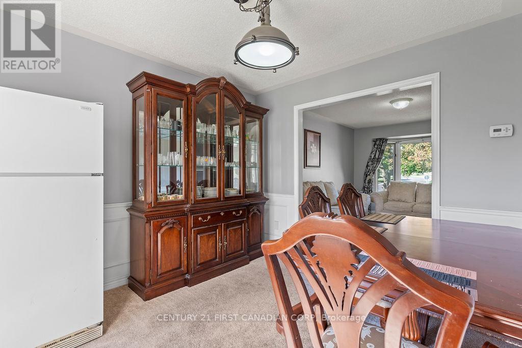 106 PINE VALLEY DRIVE - 14