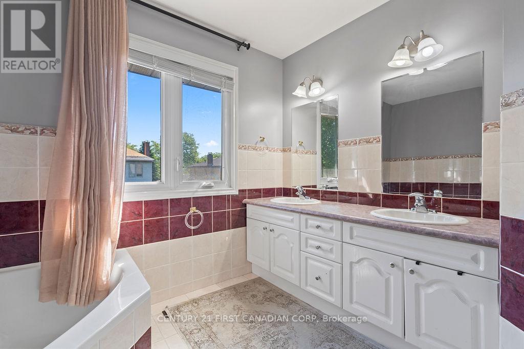 106 PINE VALLEY DRIVE - 31