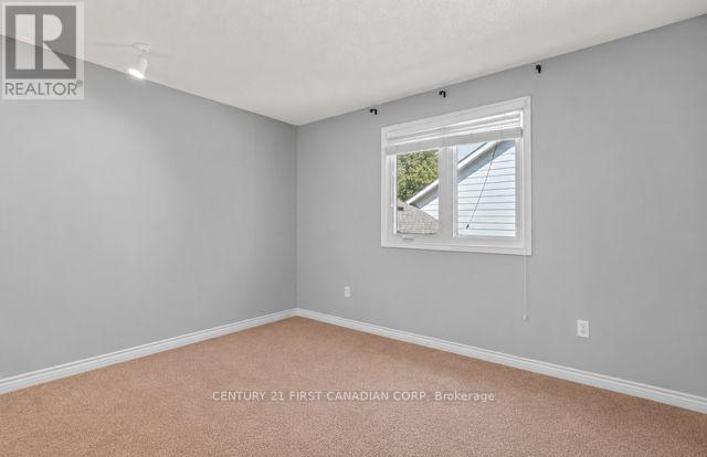 106 PINE VALLEY DRIVE - 35
