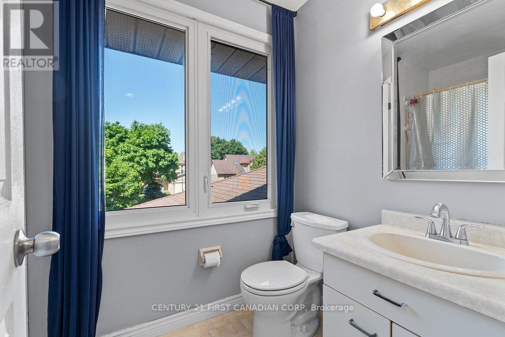 106 PINE VALLEY DRIVE - 34