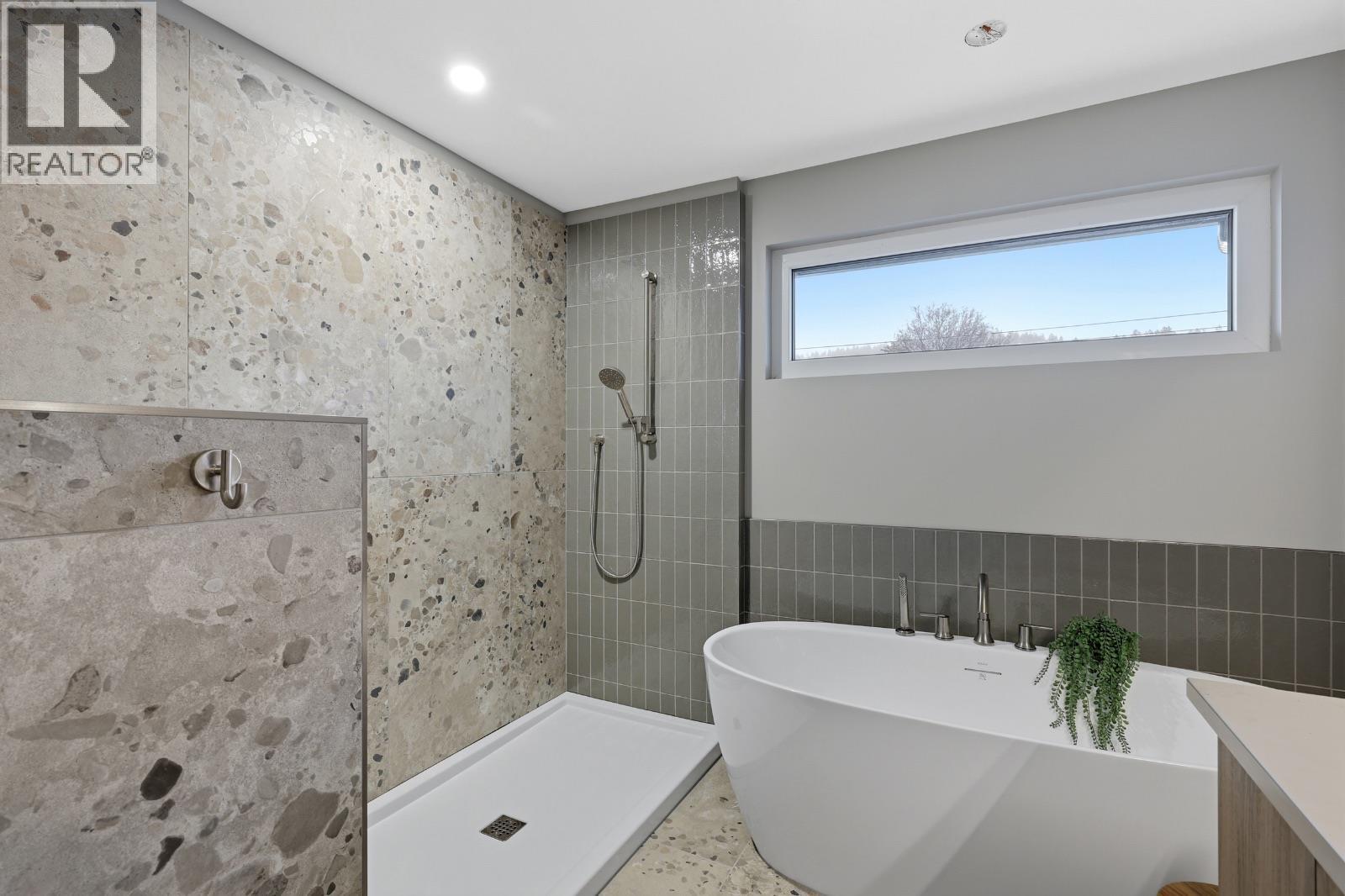 614 COWAN Street - 36