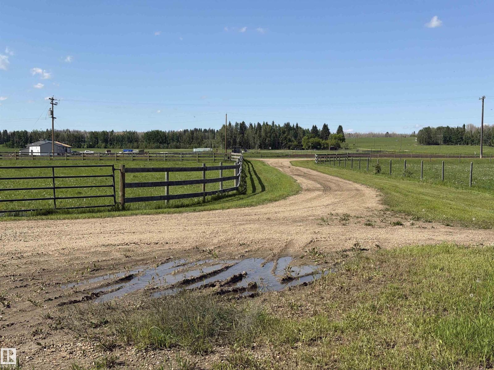 47406 RGE ROAD 40 - 42