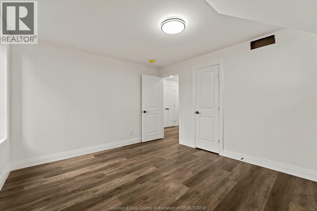 305 ERIE STREET South - 19