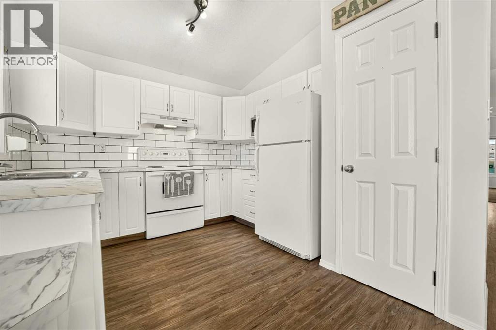 59 Heritage Lane W — photo 17