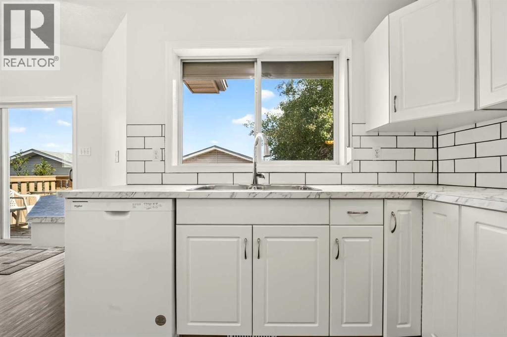 59 Heritage Lane W — photo 18