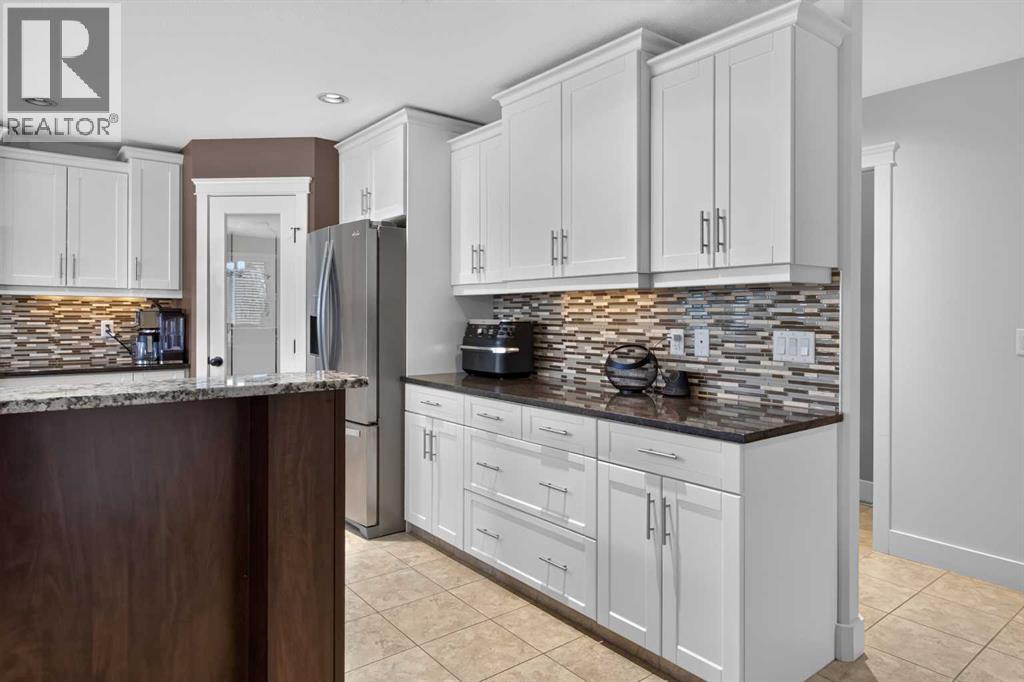 556 Sixmile Crescent S - photo 4