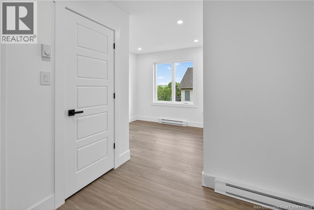 18 Weavers Way - 23