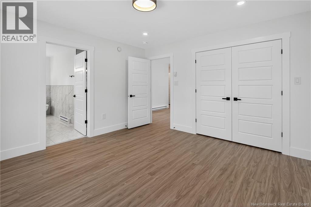 18 Weavers Way - 27