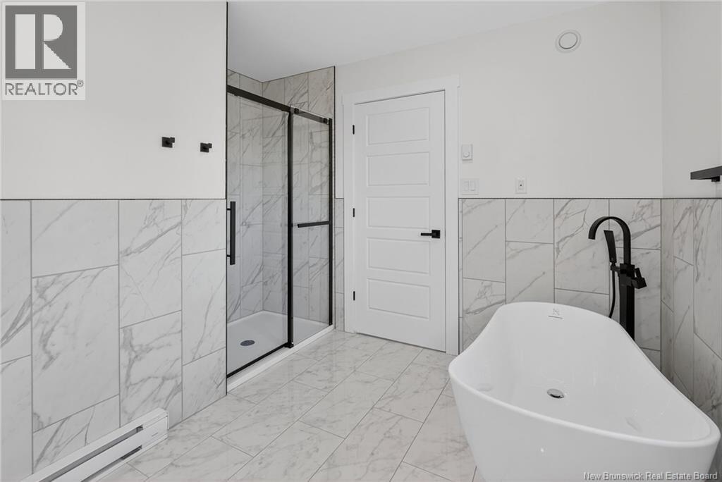 18 Weavers Way - 29