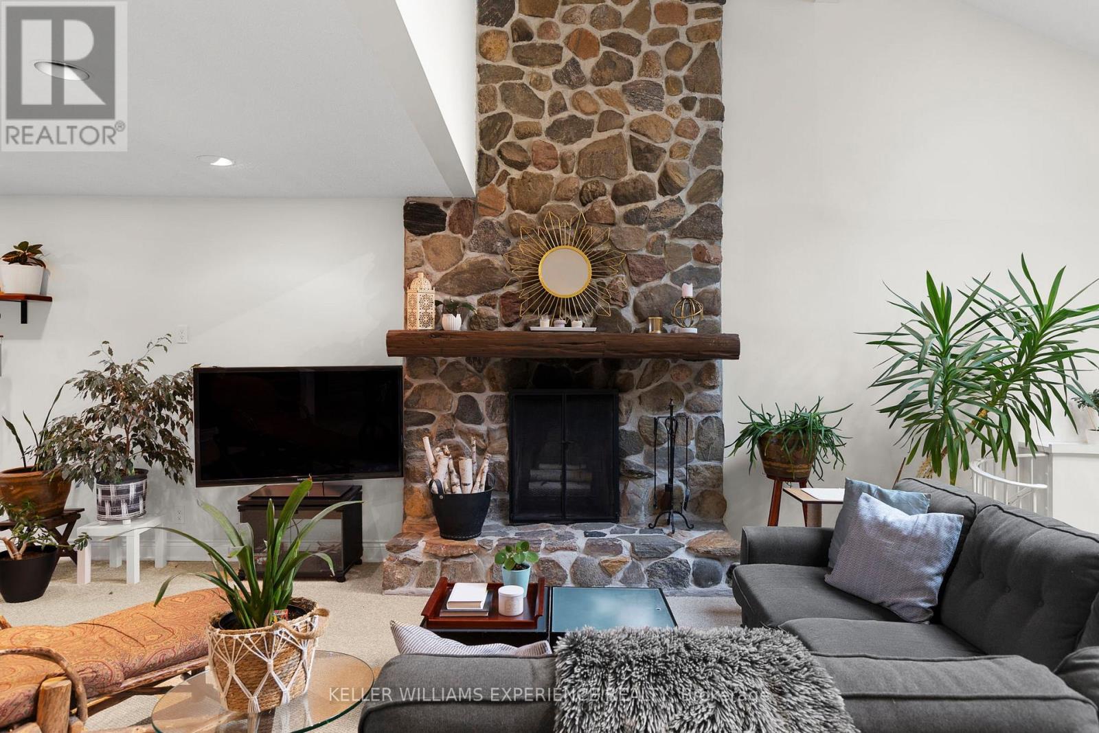 127 SHORELINE DRIVE - 12
