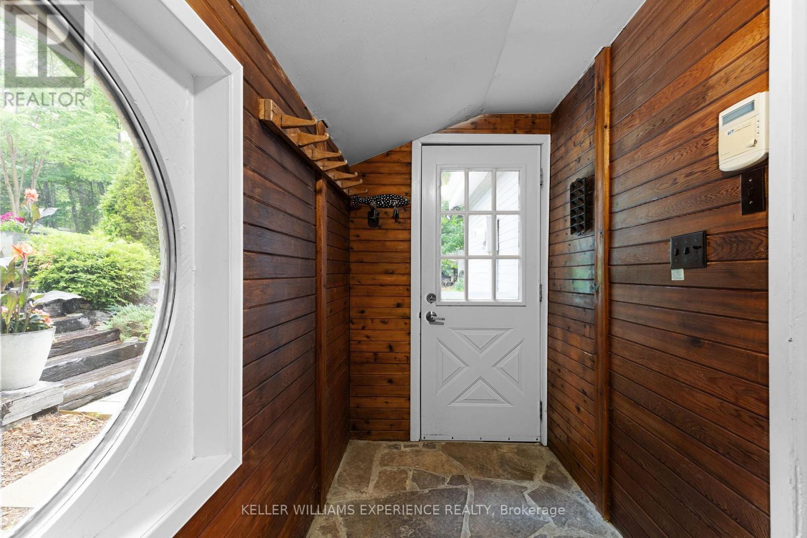 127 SHORELINE DRIVE - 5
