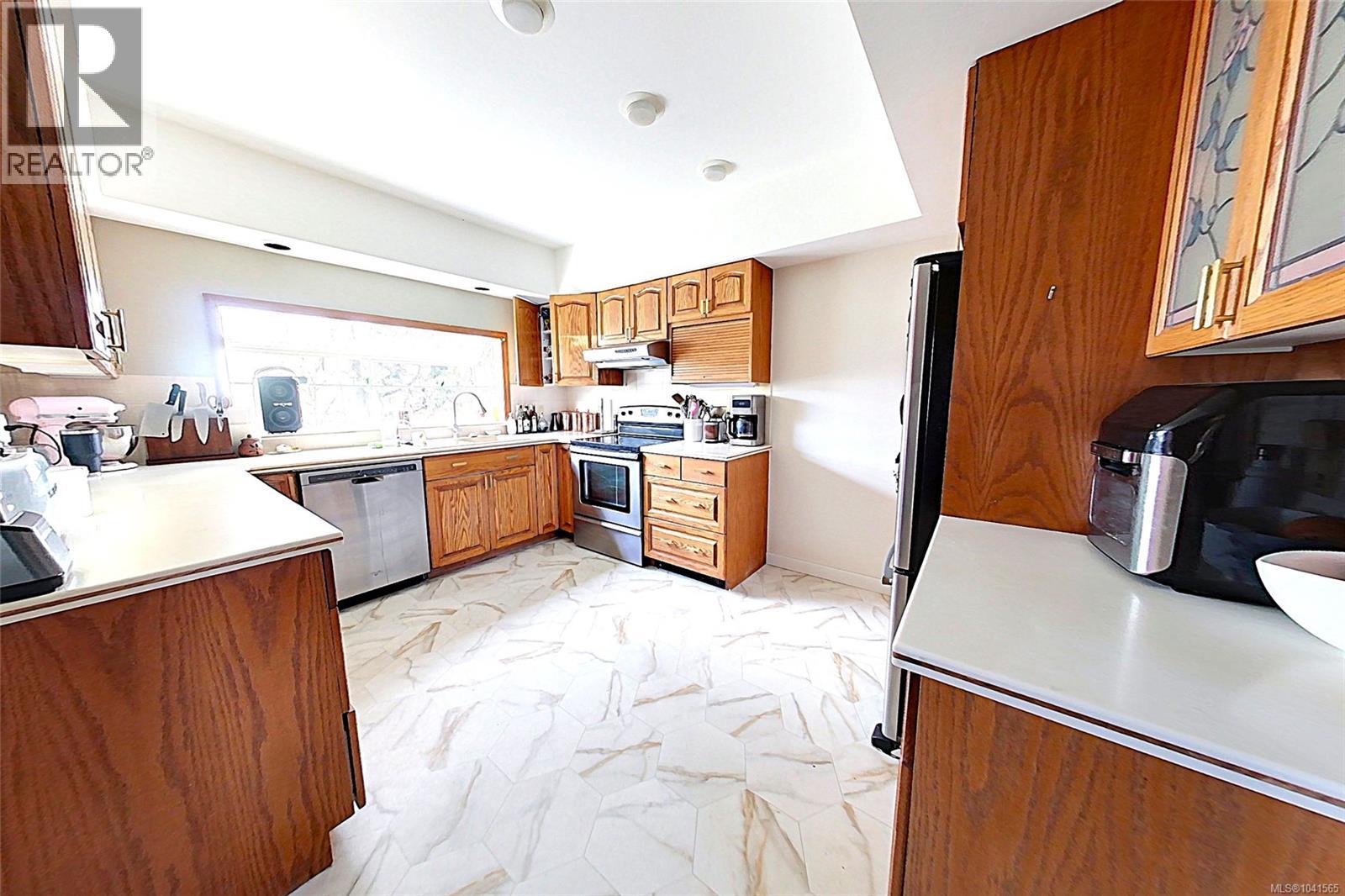 3910 3rd Ave - 9