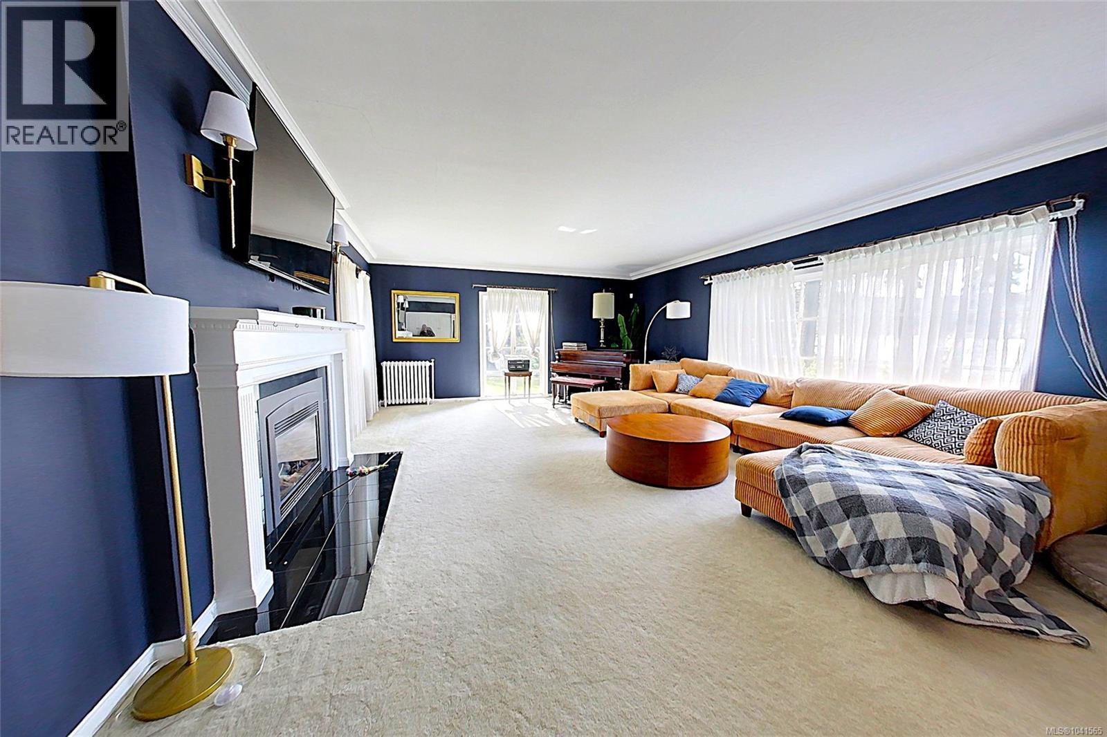 3910 3rd Ave - 5