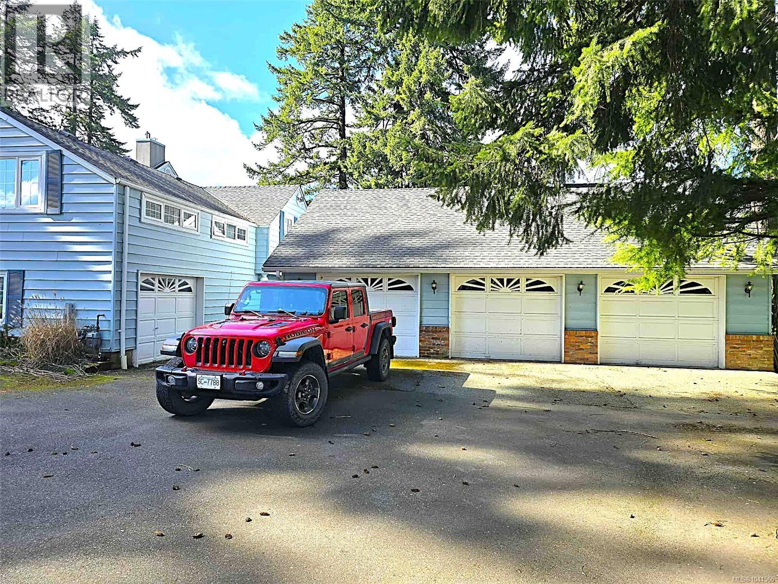 3910 3rd Ave - 4