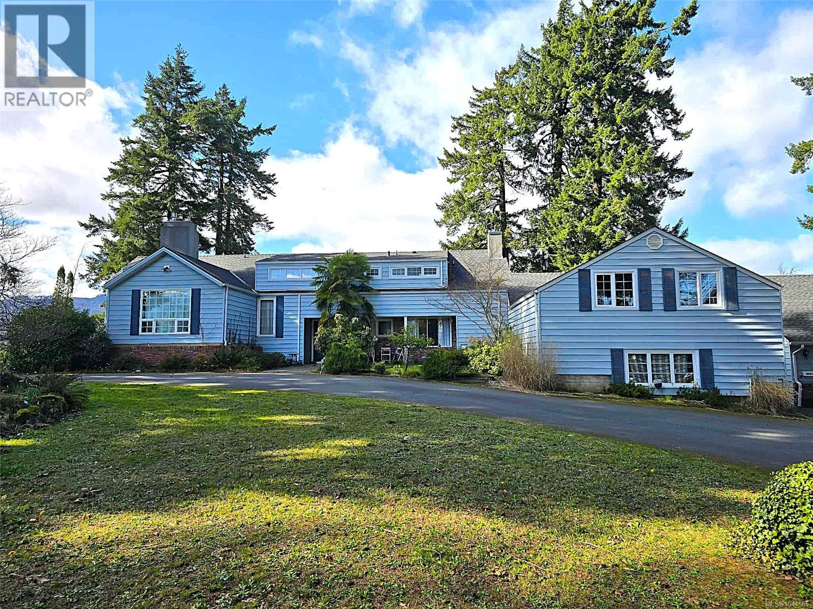 3910 3rd Ave - 3