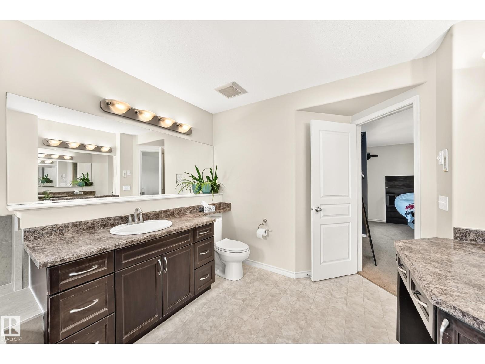 312 CRIMSON DR — photo 32