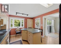 2413 Scott Place, Port Coquitlam, BC V3B2E6 Photo 9