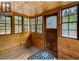 7515 Broadwater Road, Deer Park, BC V1N4V8 Photo 37