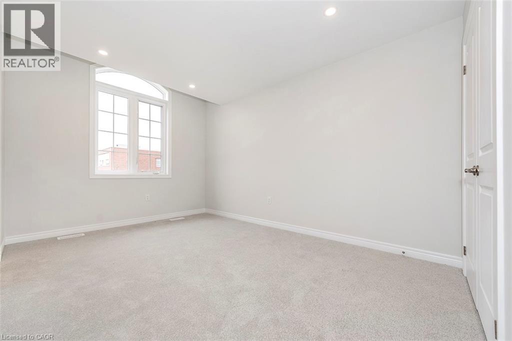 22 LINDEN PARK Lane - 30