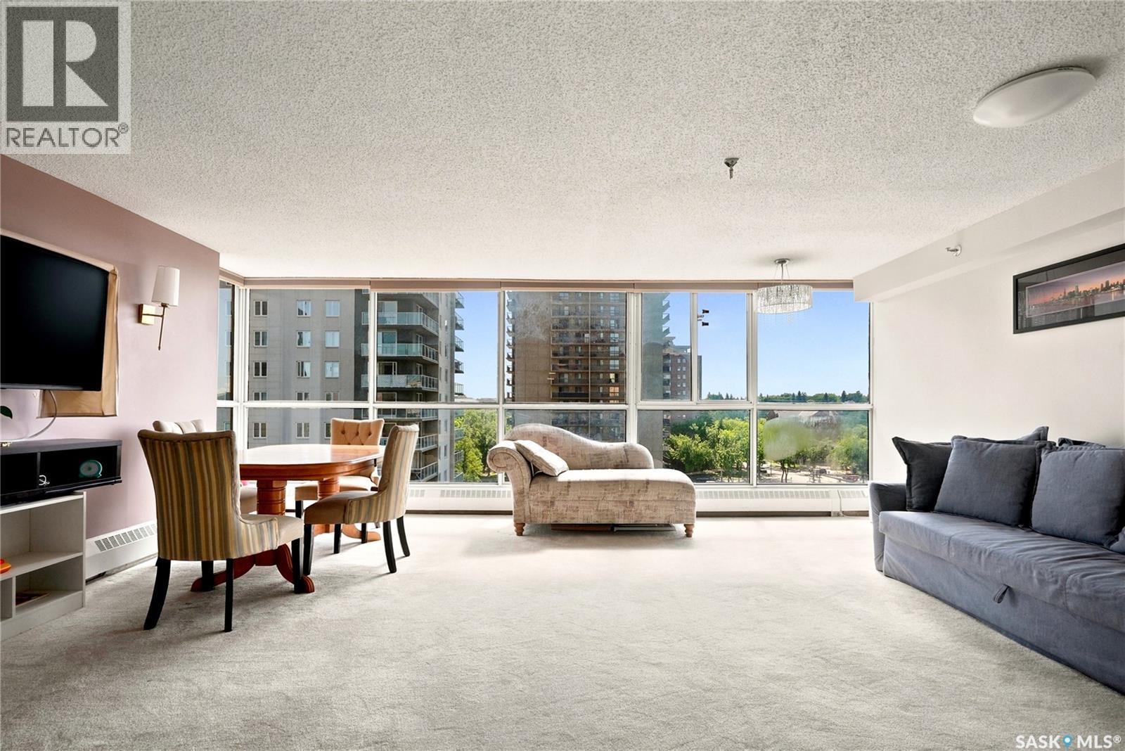 #802 315 5th AVENUE N - 1