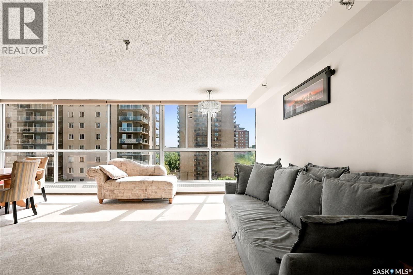 #802 315 5th AVENUE N - 8