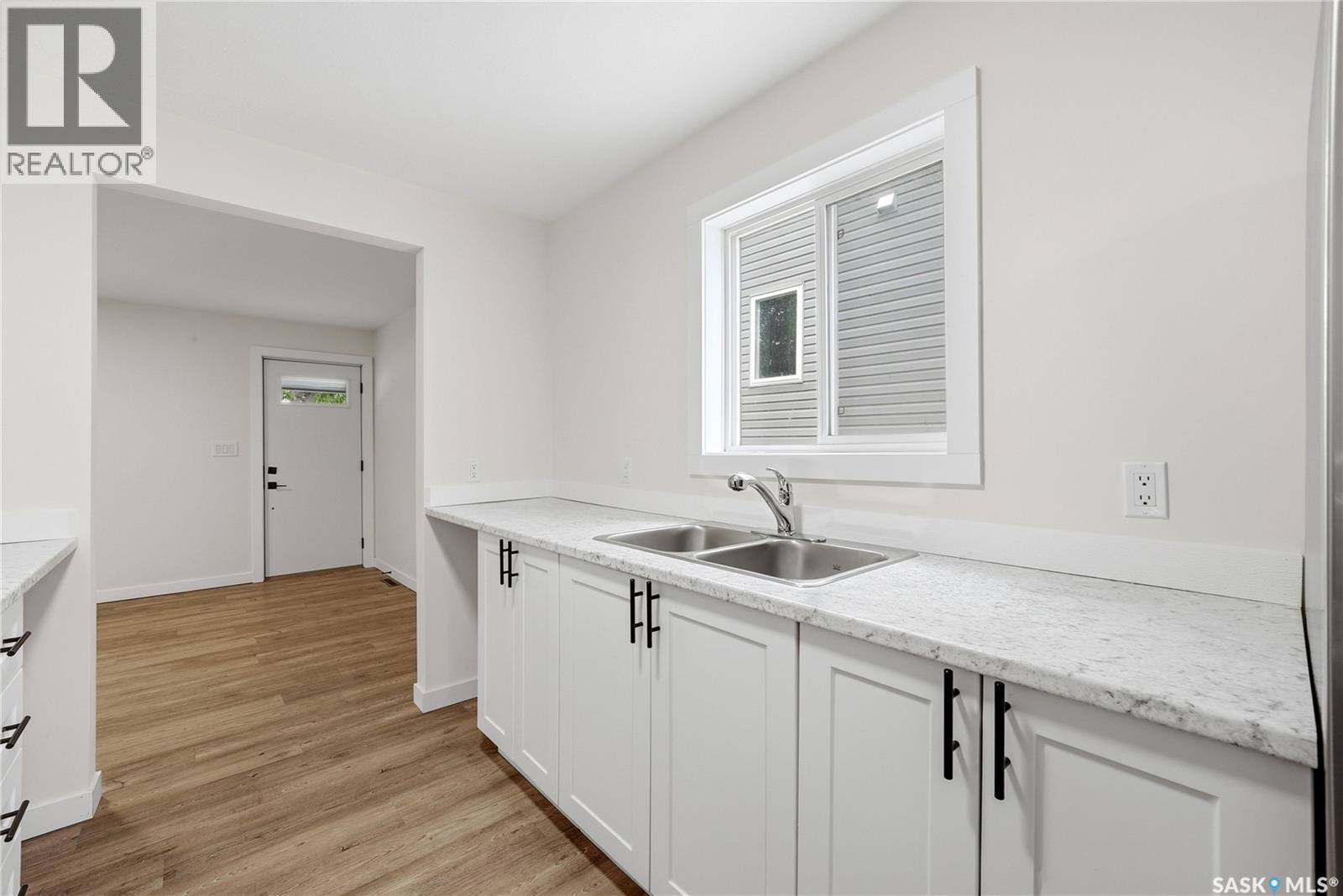 1736 Connaught STREET - 12