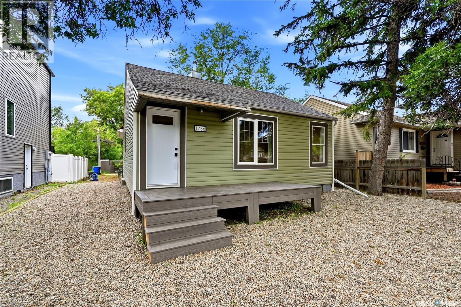 1736 Connaught STREET - 2