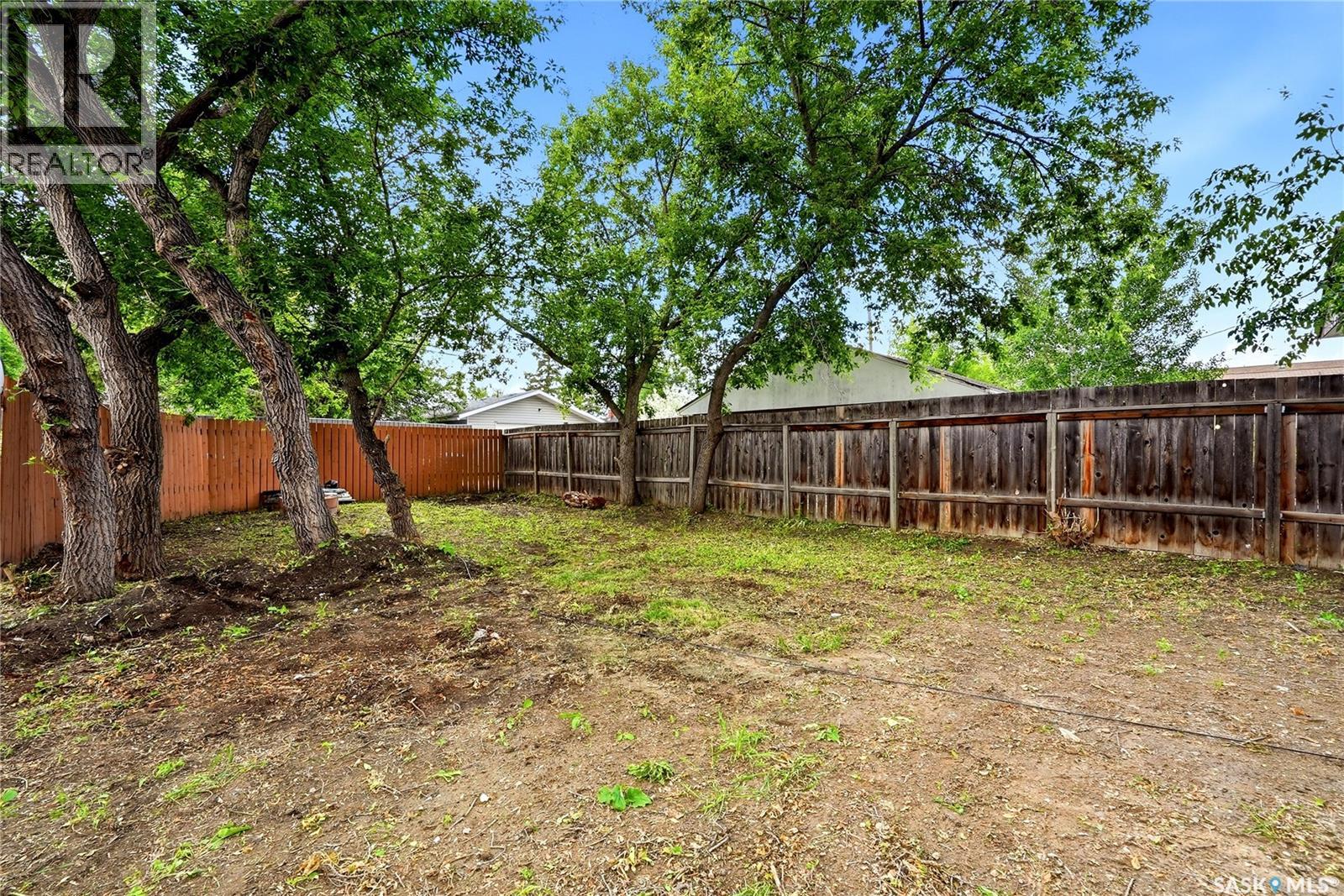 1736 Connaught STREET - 23