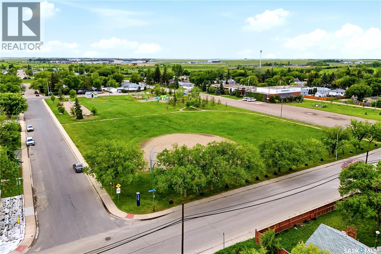 1736 Connaught STREET - 30
