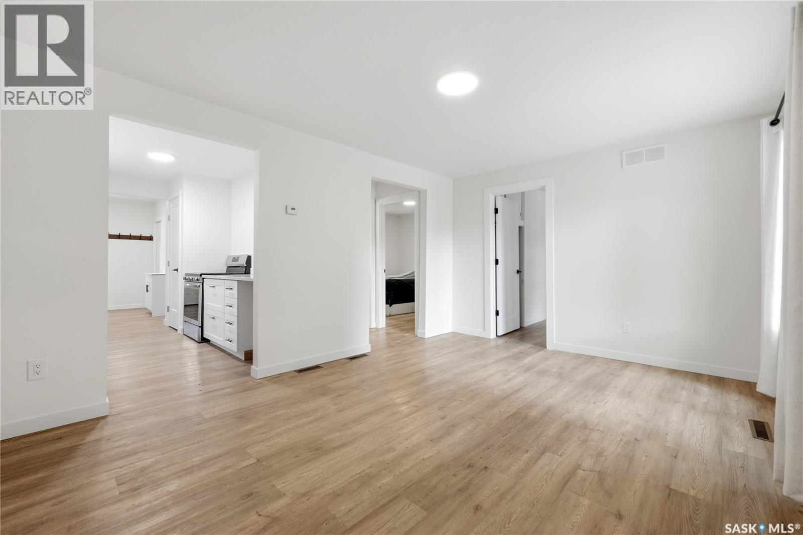 1736 Connaught STREET - 4