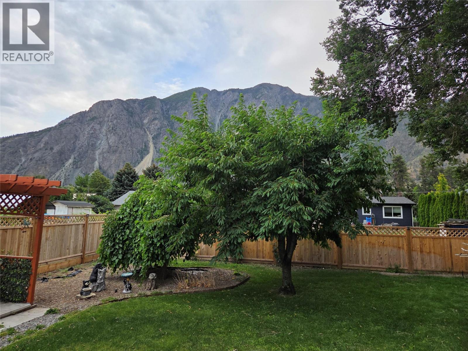 621 10th Avenue - 37