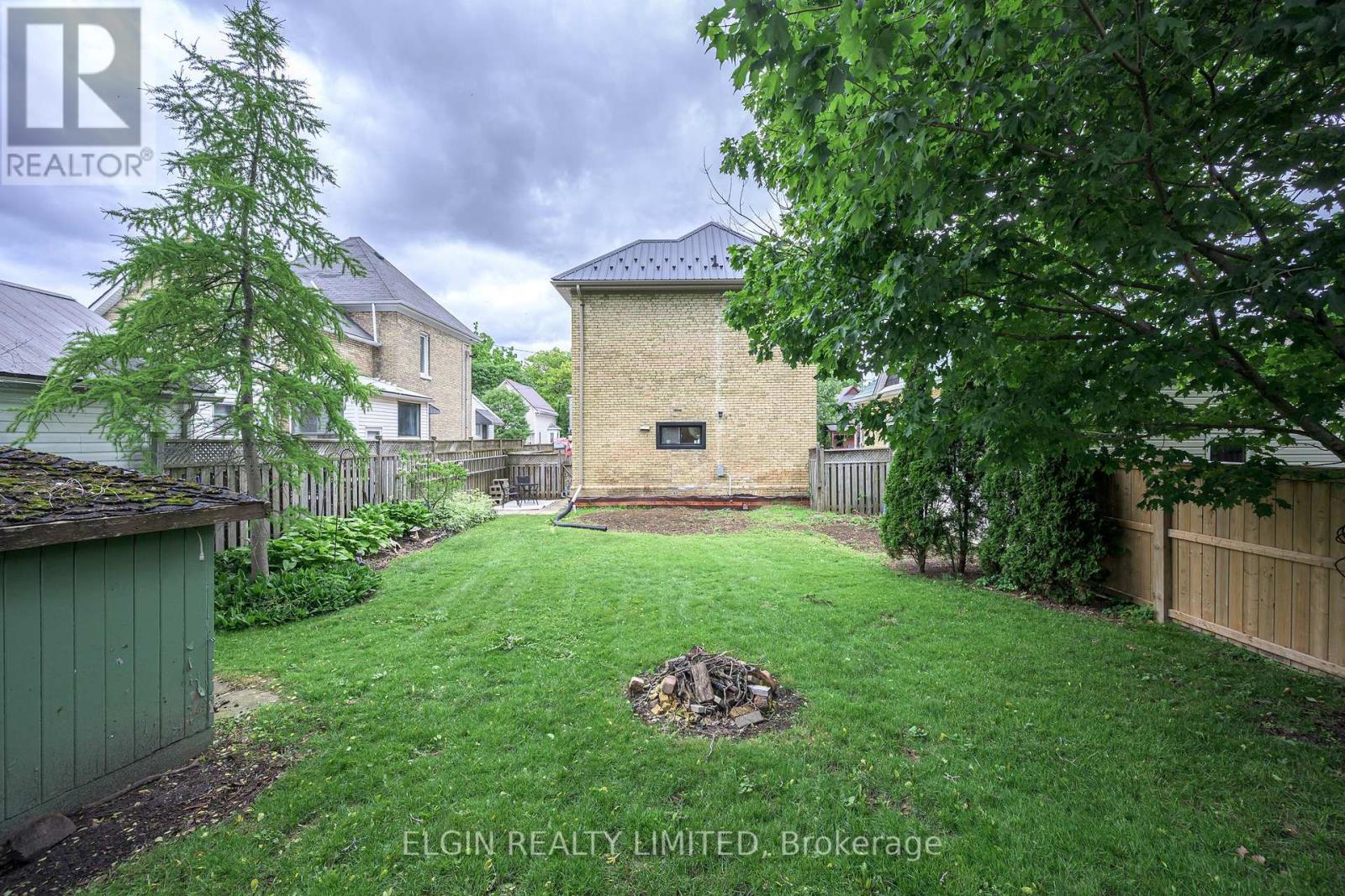 25 LOCUST STREET - 25