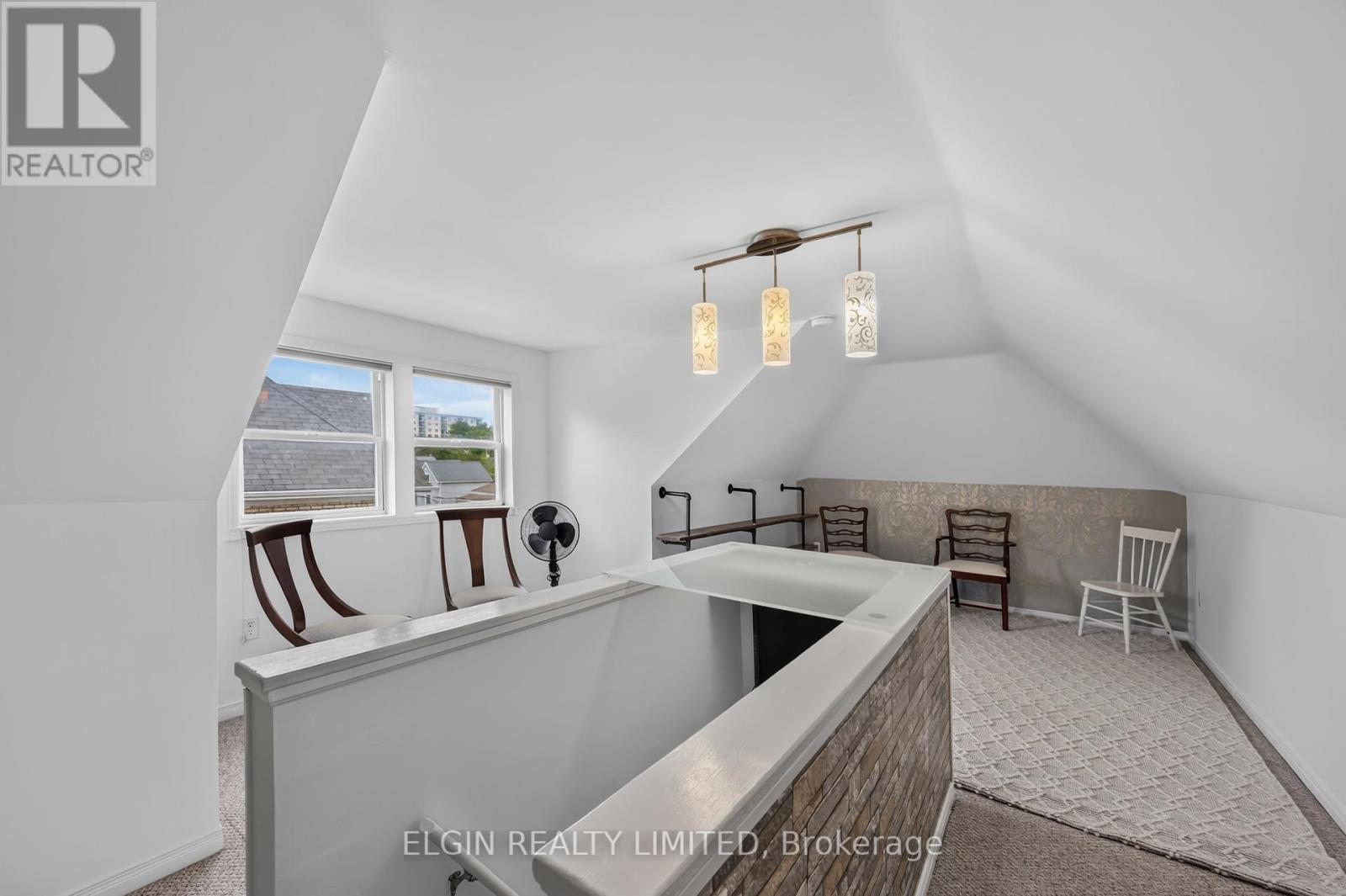 25 LOCUST STREET - 20