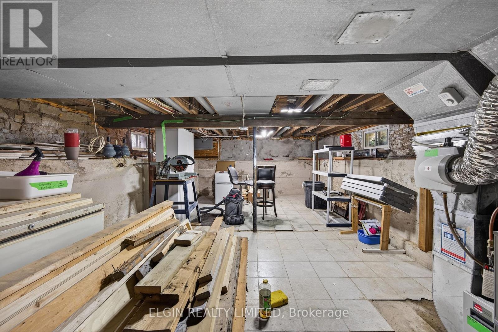 25 LOCUST STREET - 21