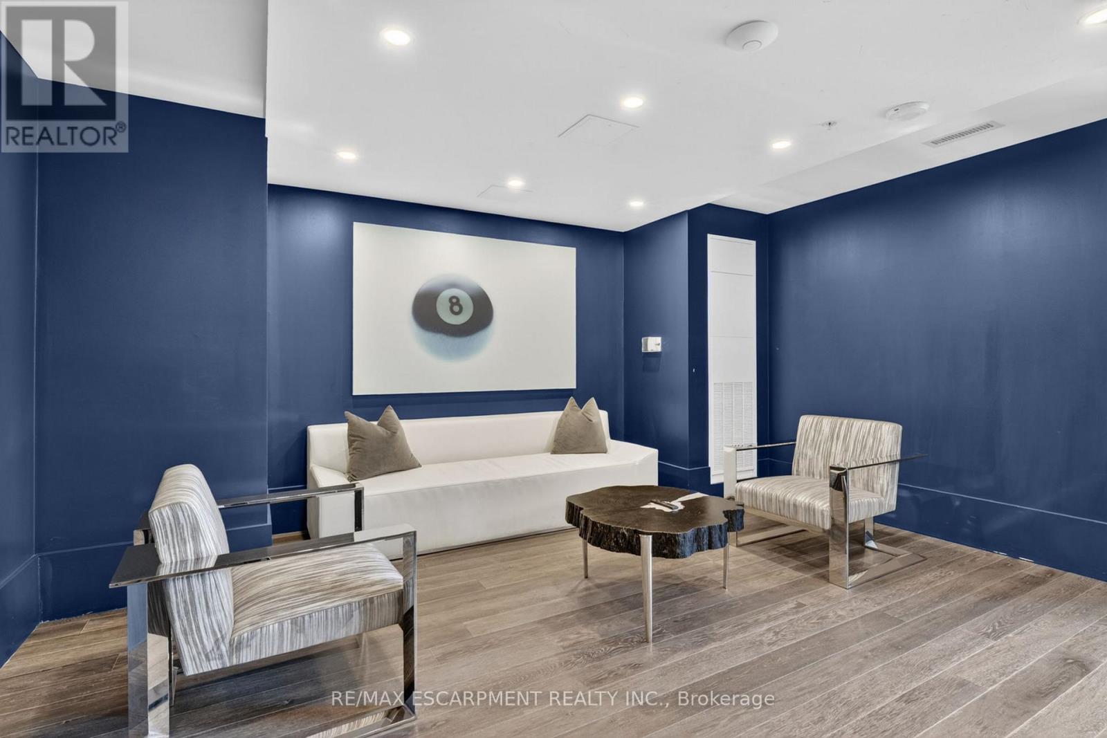 #548 16 CONCORD PLACE - 33