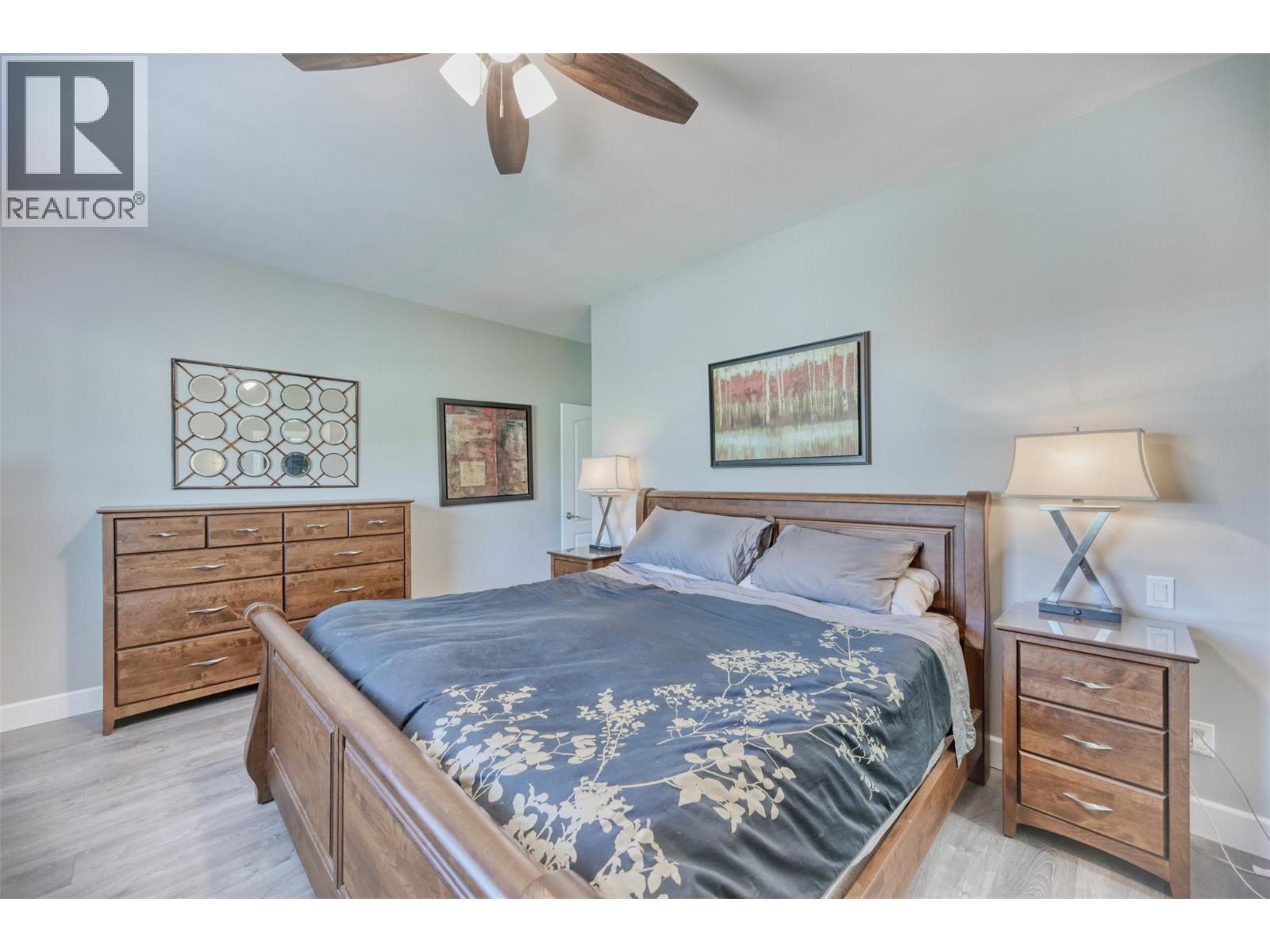 6950 CABERNET Place, Oliver