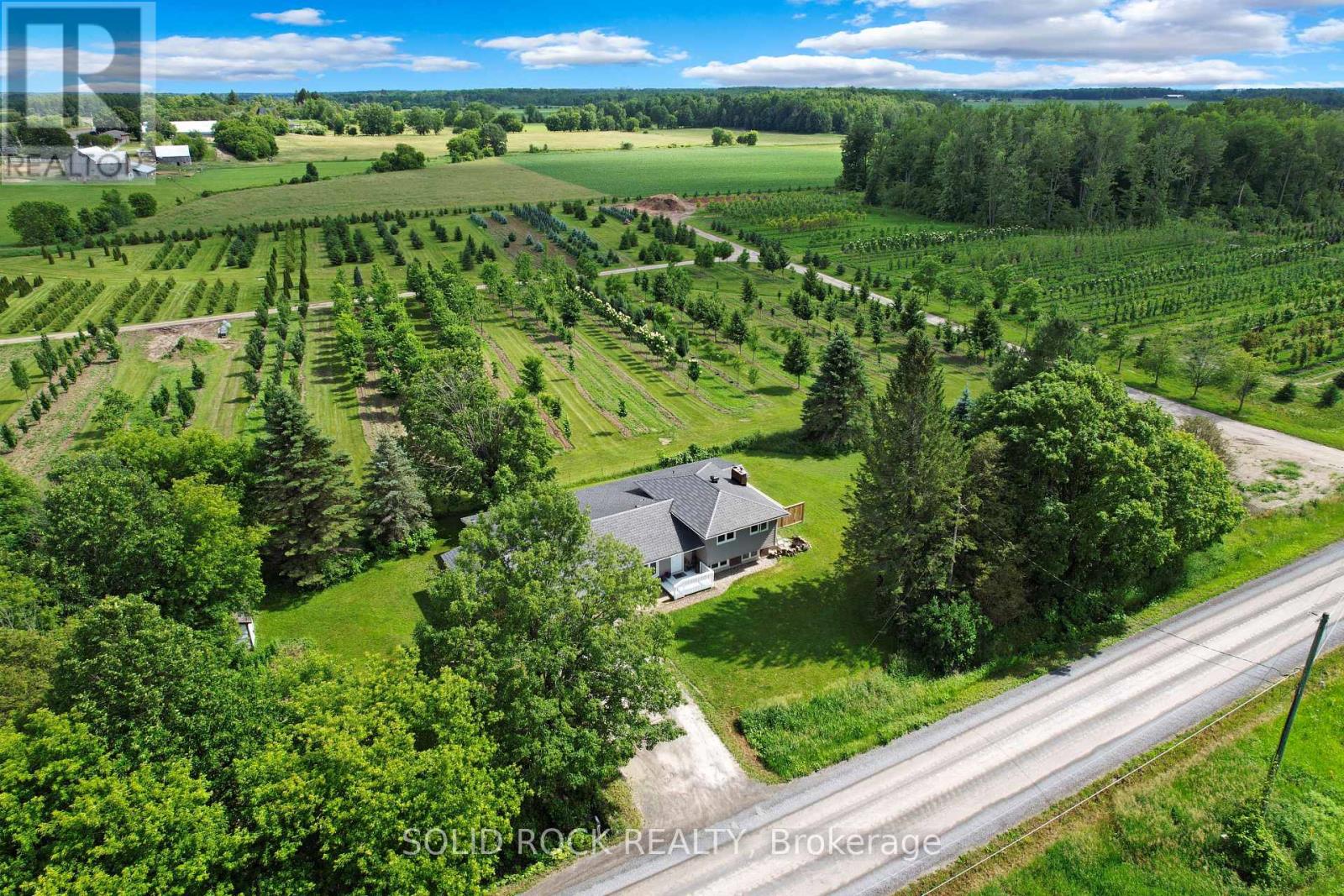 3 Bed, 2 Bath House for Sale in Ottawa – 1934 CARSONBY ROAD W, Ottawa – MLS# X13490600 - Image 34